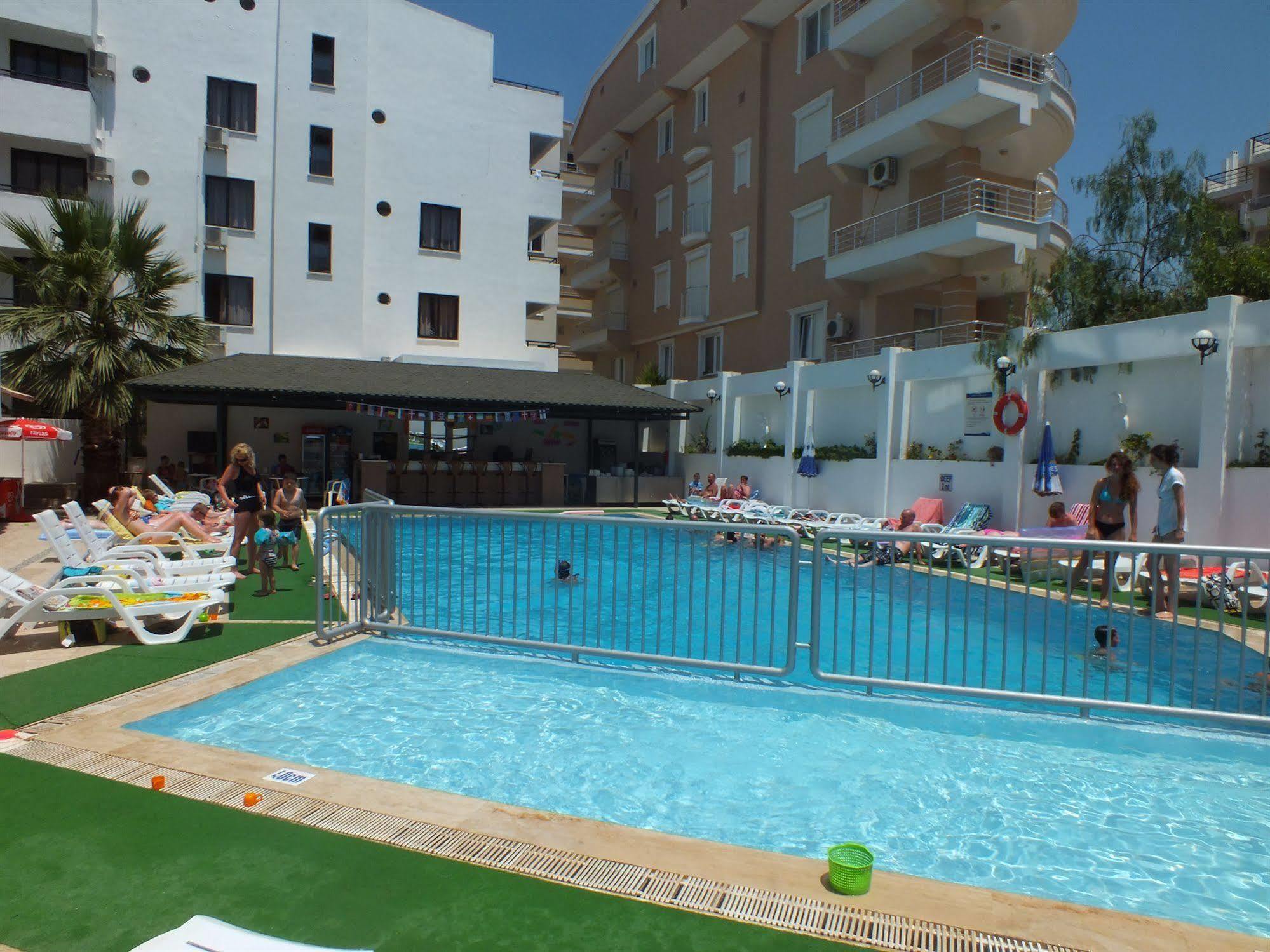 Tuntas Suites Altinkum Didim Exterior photo